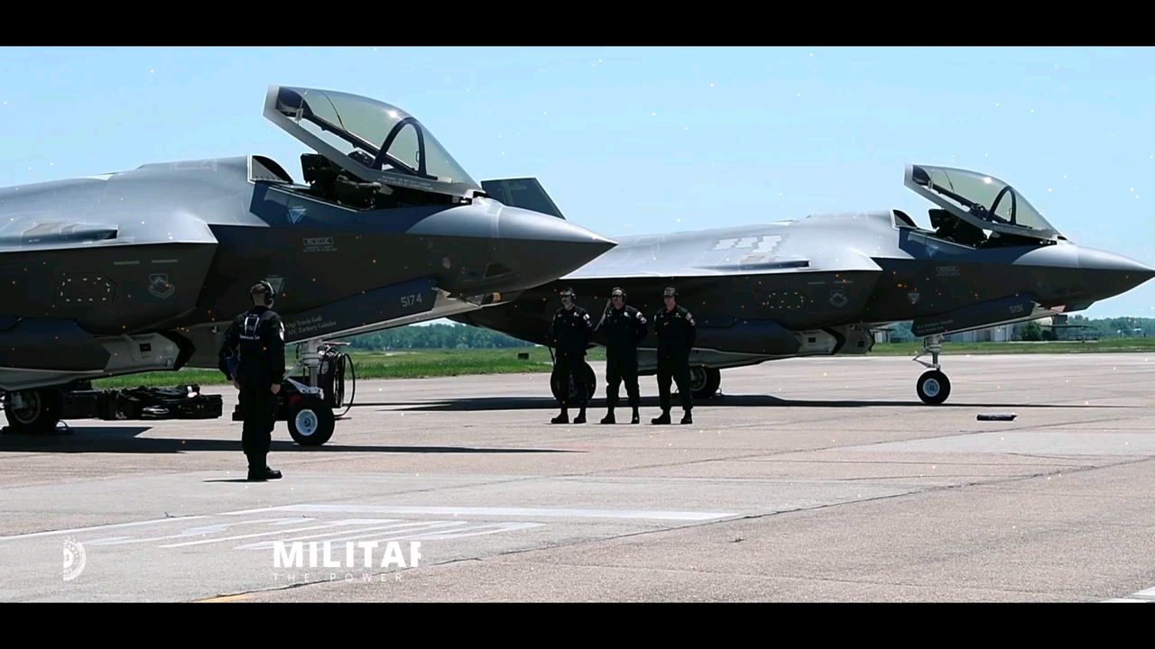 洛克希德·马丁公司的F-35闪电II高级多用途攻击战斗机/战斗轰炸机